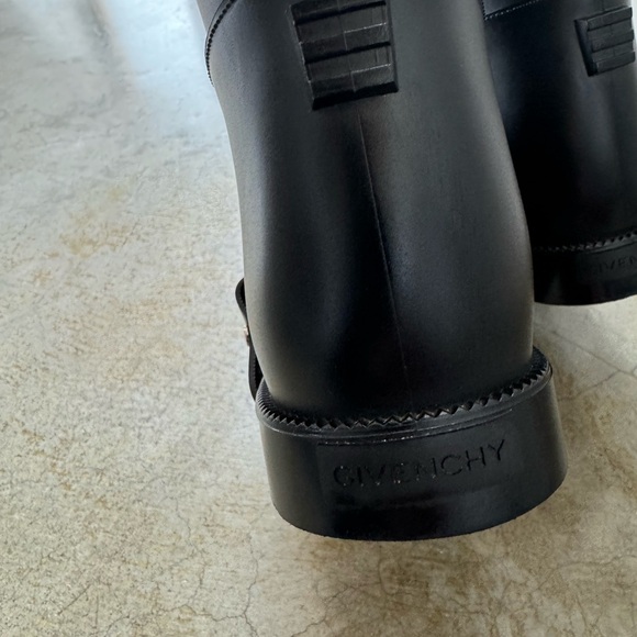Givenchy black rain boots with chain link accents size 37 - Picture 8 of 16
